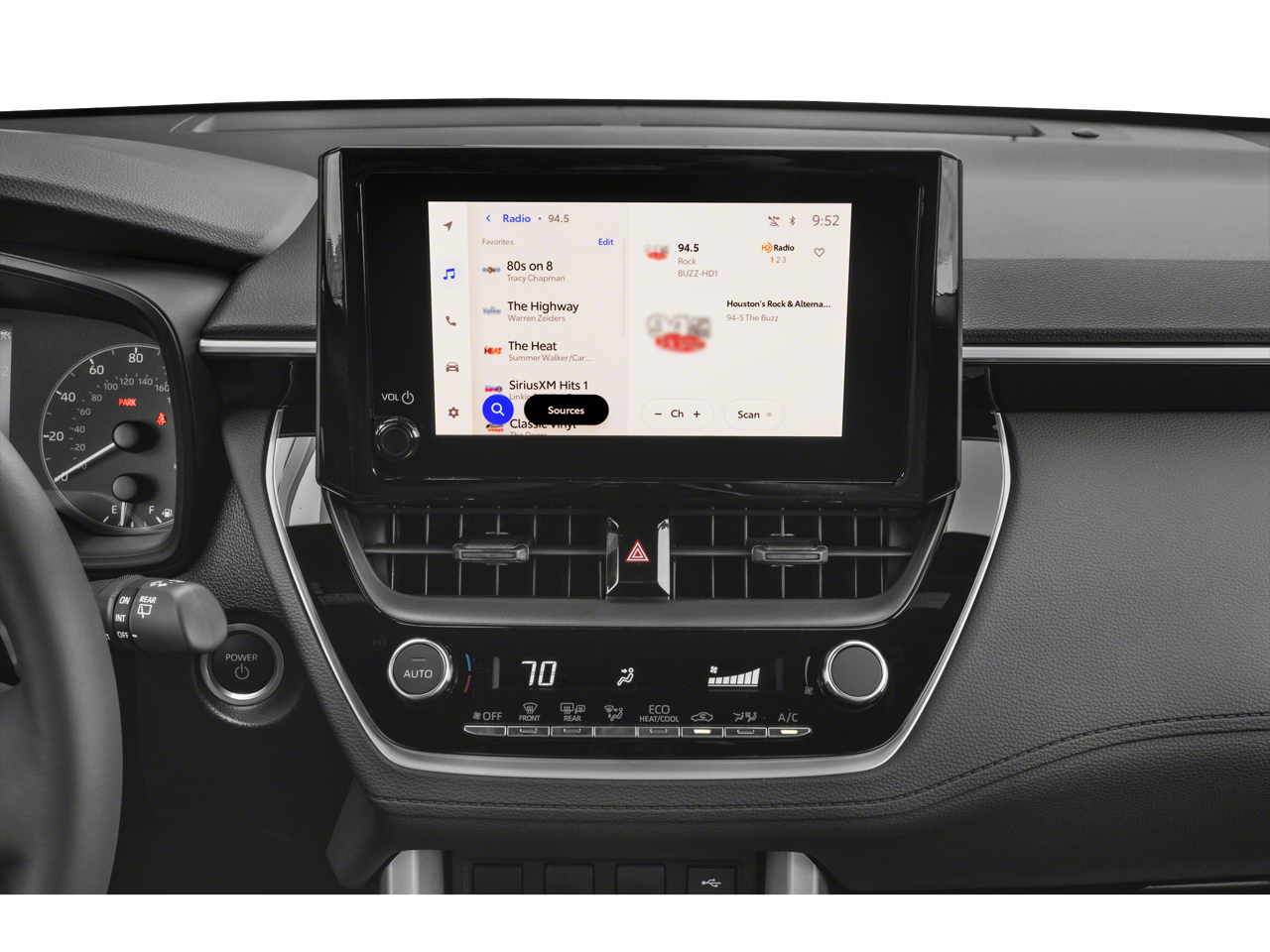 2024 Toyota Corolla Cross Hybrid SE