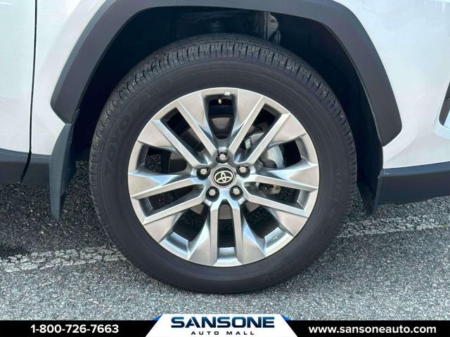 2025 Toyota RAV4 XLE Premium