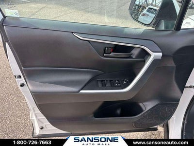 2022 Toyota RAV4 LE