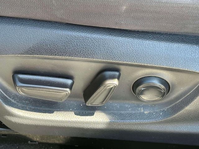 2023 Toyota Camry Hybrid LE