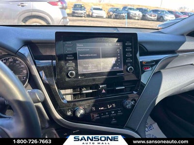 2022 Toyota Camry SE