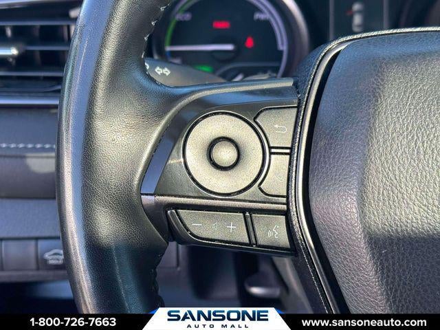 2022 Toyota Camry Hybrid SE