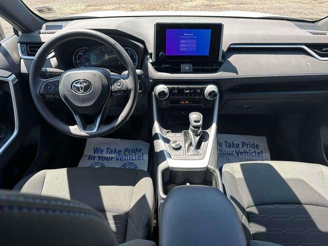 2023 Toyota RAV4 Hybrid SE