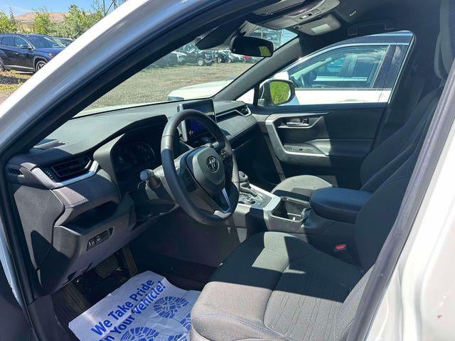 2023 Toyota RAV4 Hybrid SE