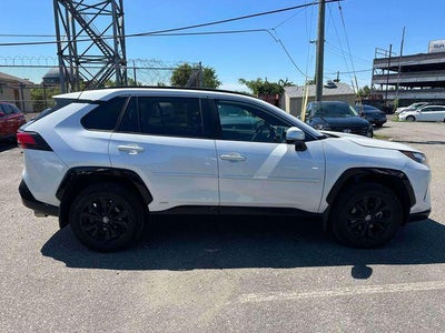 2023 Toyota RAV4 Hybrid SE