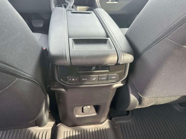 2025 Toyota Grand Highlander LE