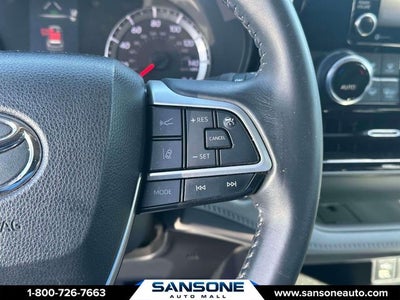 2022 Toyota Highlander LE