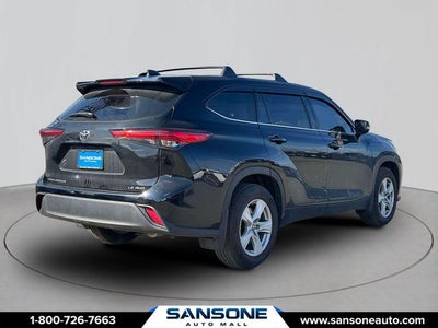 2022 Toyota Highlander LE