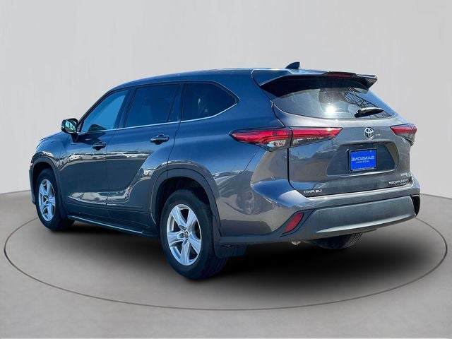 2022 Toyota Highlander LE