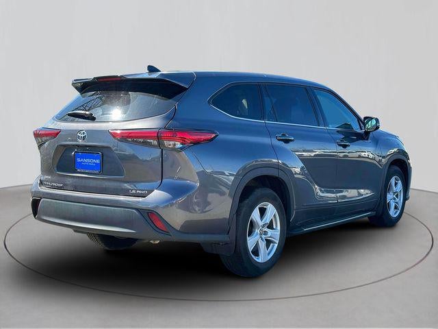 2022 Toyota Highlander LE