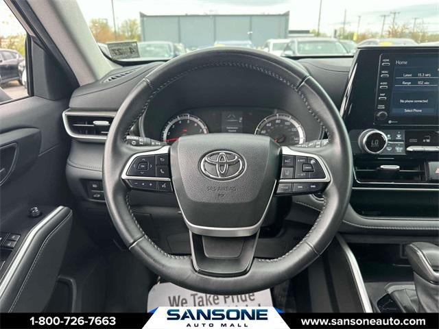 2022 Toyota Highlander LE