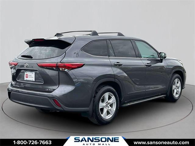 2022 Toyota Highlander LE