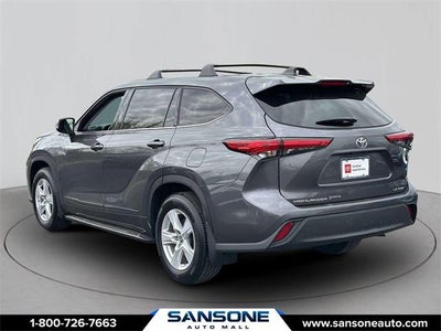 2022 Toyota Highlander LE