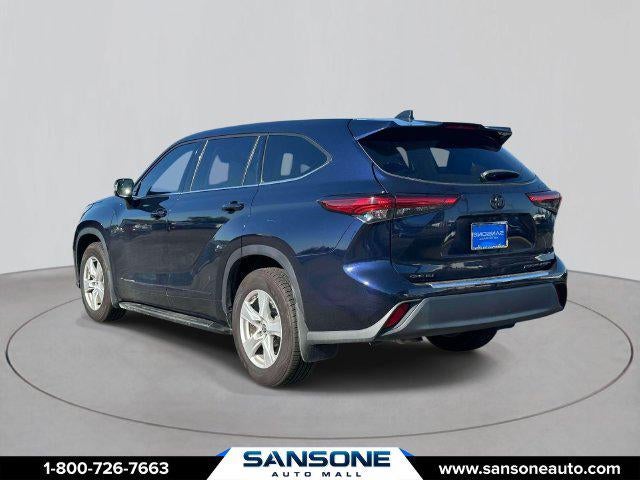 2022 Toyota Highlander LE