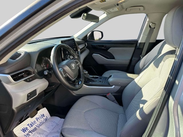 2021 Toyota Highlander LE