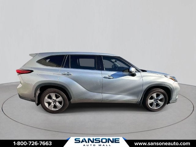 2021 Toyota Highlander LE