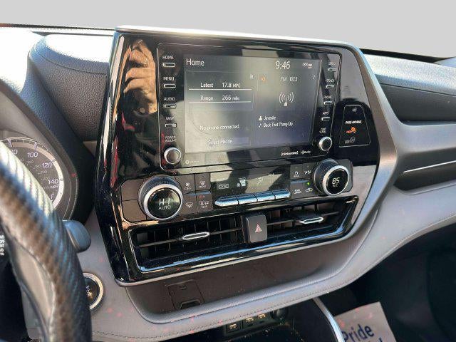 2021 Toyota Highlander LE