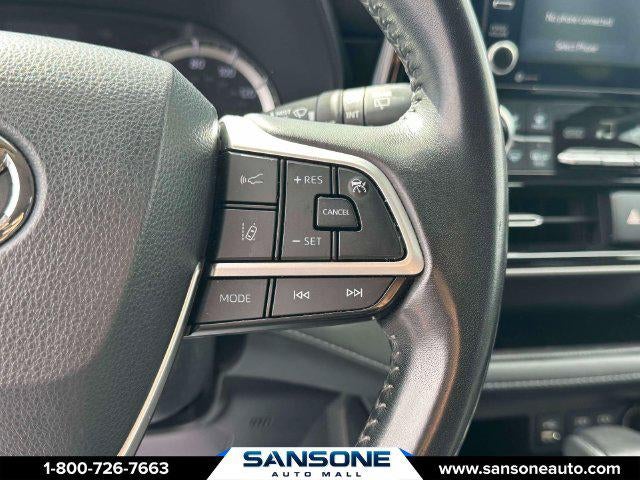2022 Toyota Highlander LE