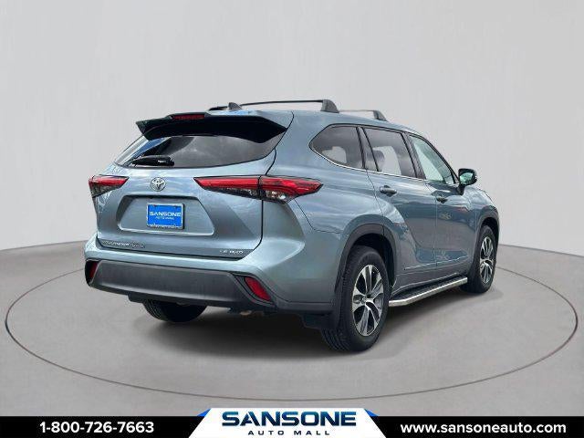 2022 Toyota Highlander LE