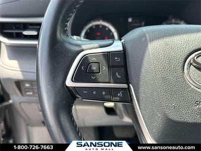 2022 Toyota Highlander LE