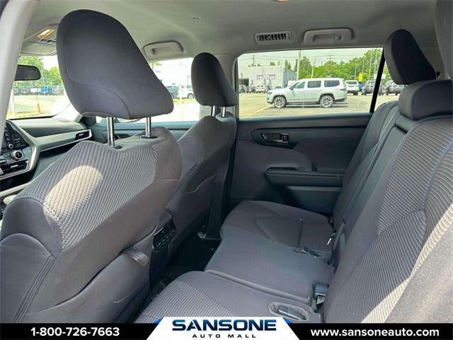 2022 Toyota Highlander LE