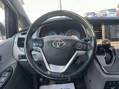 2016 Toyota Sienna XLE 7 Passenger