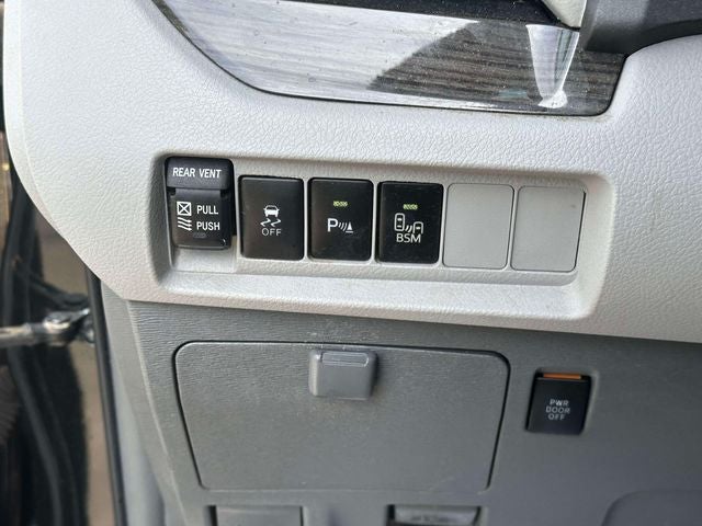 2016 Toyota Sienna XLE 7 Passenger