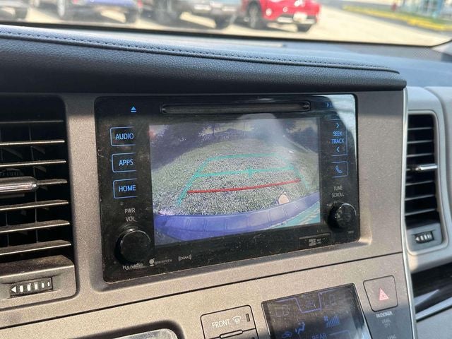 2016 Toyota Sienna XLE 7 Passenger