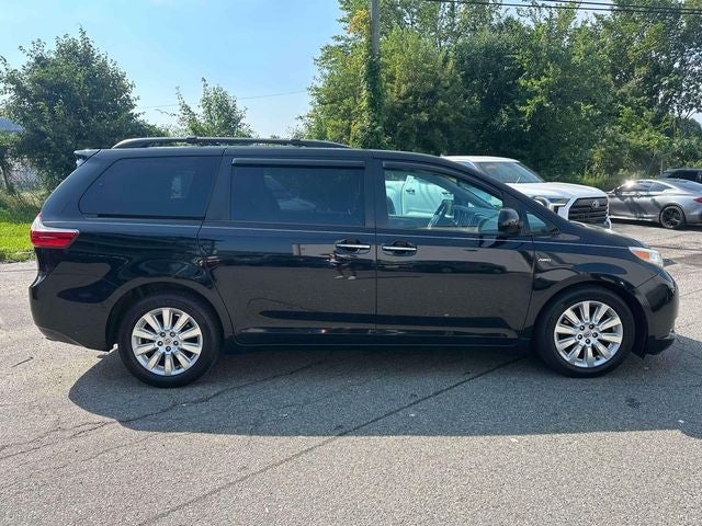 2016 Toyota Sienna XLE 7 Passenger
