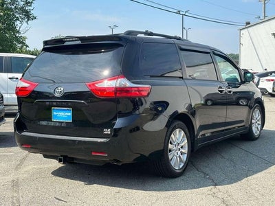 2016 Toyota Sienna XLE 7 Passenger