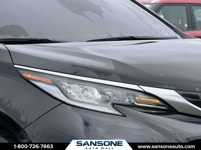 2022 Toyota Sienna XSE 7 Passenger