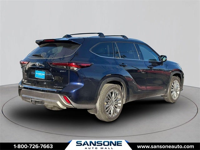 2025 Toyota Highlander Hybrid Platinum