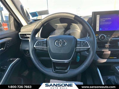 2025 Toyota Highlander Hybrid Platinum
