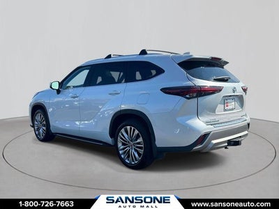 2026 Toyota Highlander Hybrid Platinum