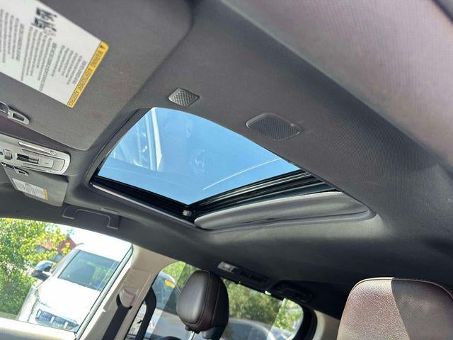 2024 Toyota Sienna Platinum 7 Passenger