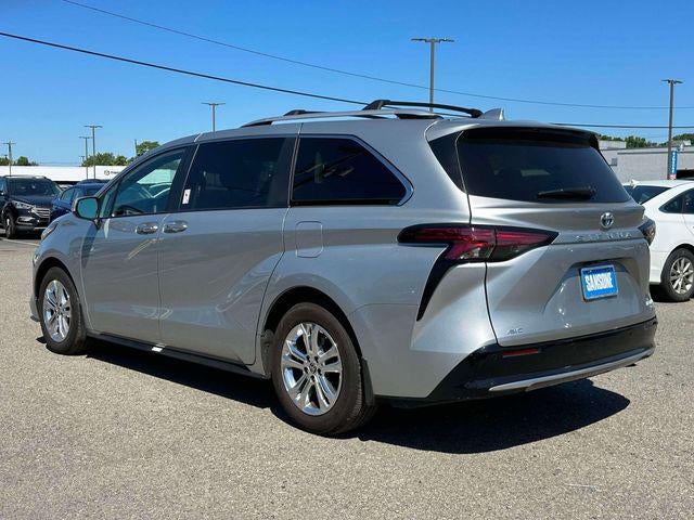 2024 Toyota Sienna Platinum 7 Passenger