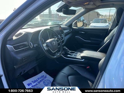 2022 Toyota Highlander XLE
