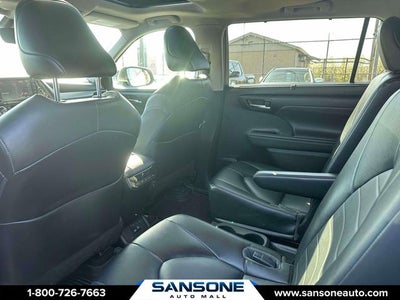 2022 Toyota Highlander XLE