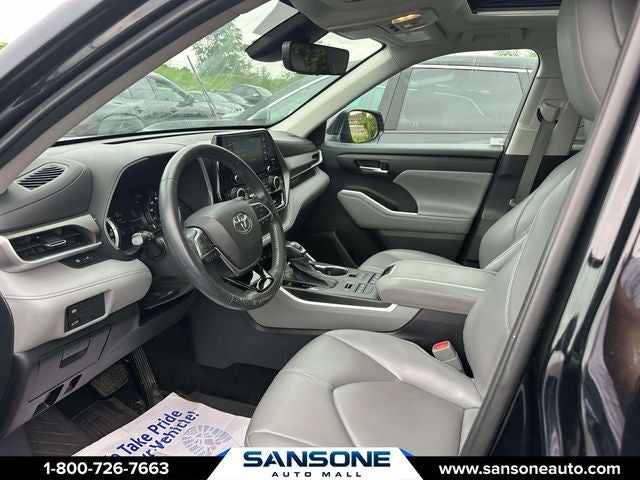 2021 Toyota Highlander XLE