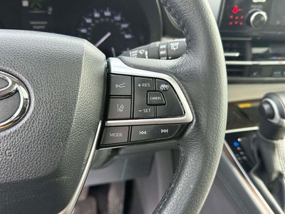 2024 Toyota Sienna XLE