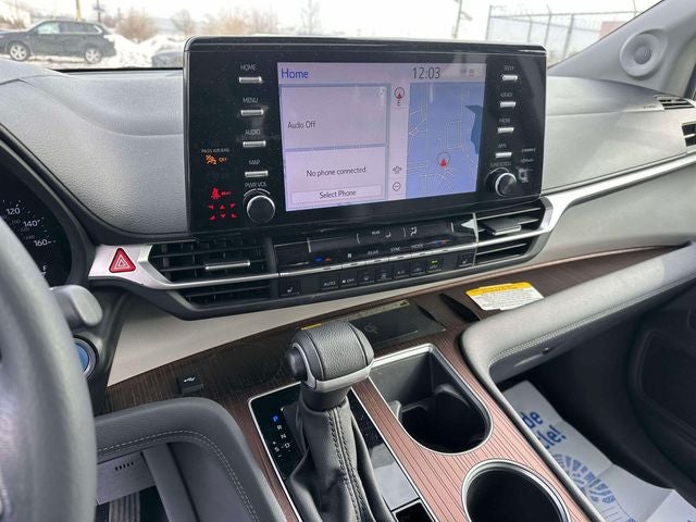 2024 Toyota Sienna XLE