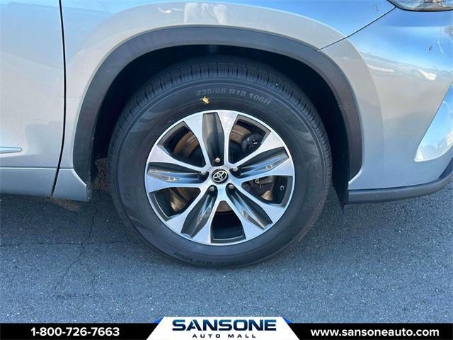 2023 Toyota Highlander Hybrid XLE