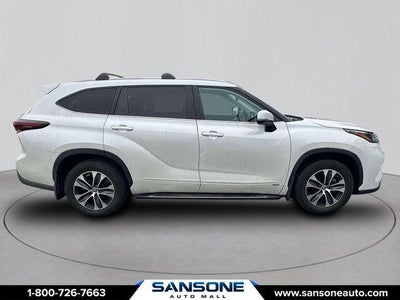2024 Toyota Highlander Hybrid XLE