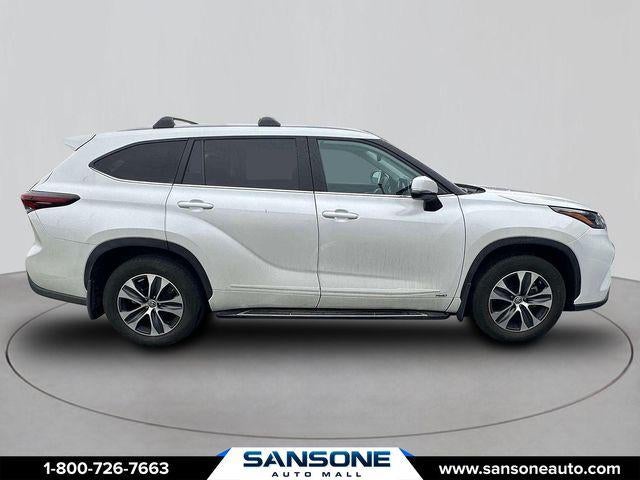 2024 Toyota Highlander Hybrid XLE