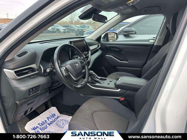 2023 Toyota Highlander LE