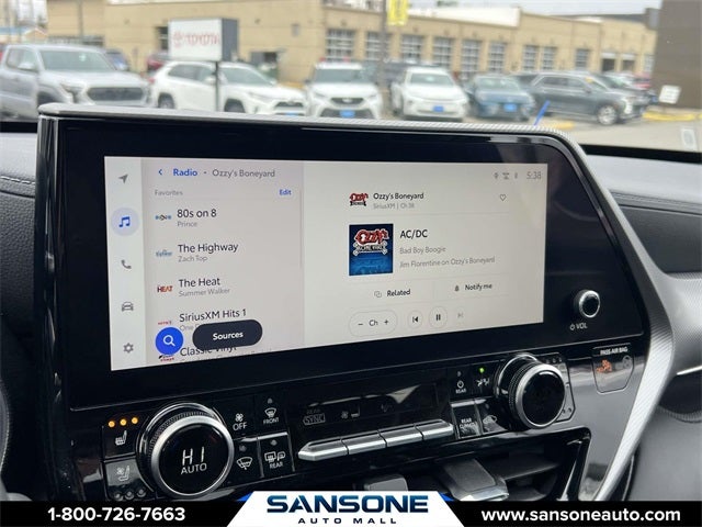 2024 Toyota Highlander Platinum