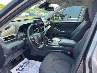 2024 Toyota Highlander LE