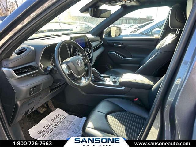 2023 Toyota Highlander XSE