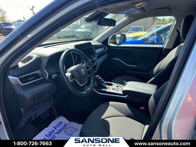 2024 Toyota Highlander LE