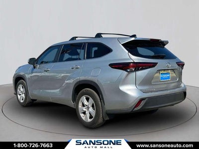 2024 Toyota Highlander LE